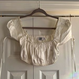 Tiger mist cropped shirt! Off white/cream color